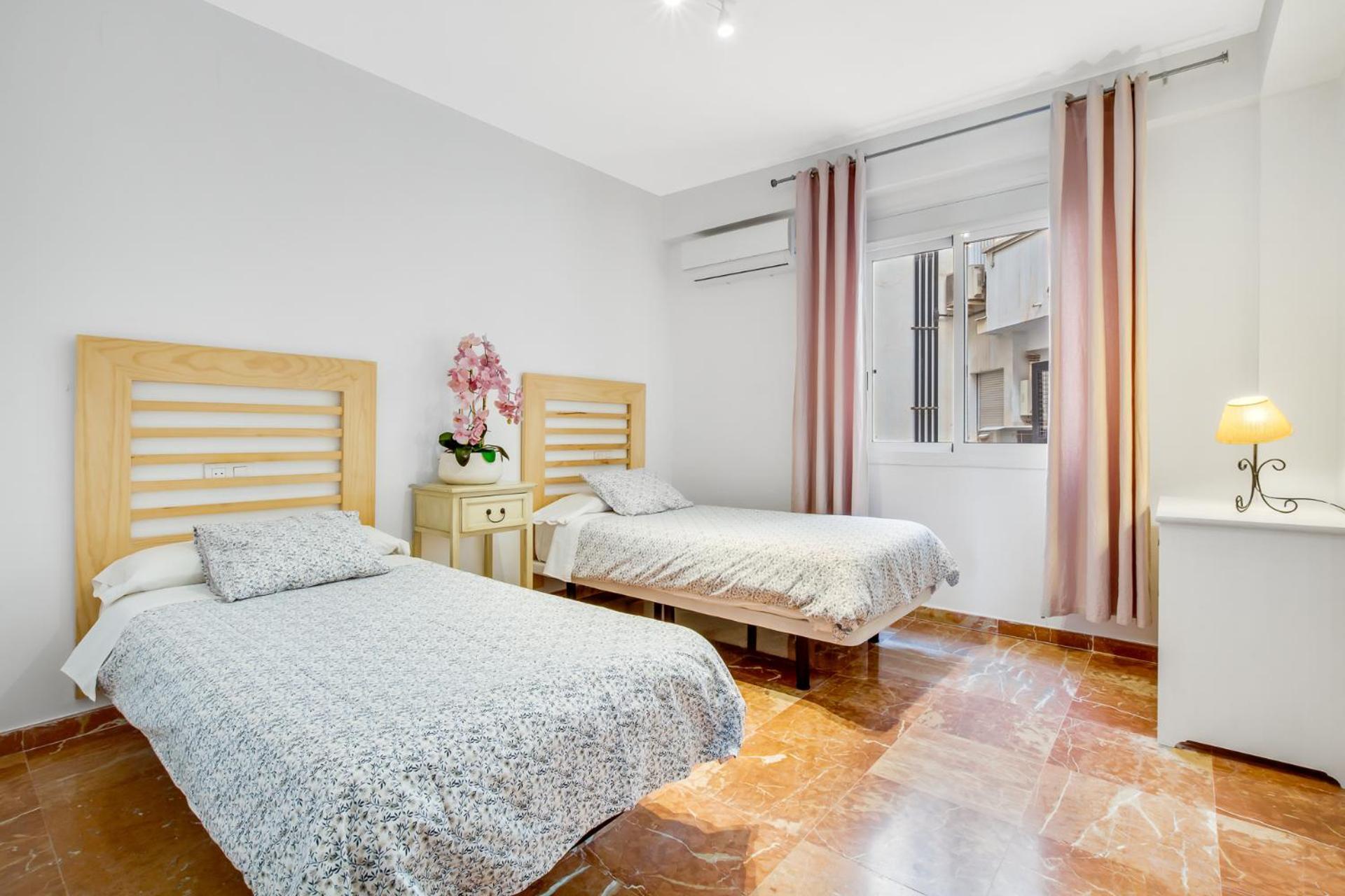 Apt Alameda De Colon Solo Familias Malaga Zewnętrze zdjęcie